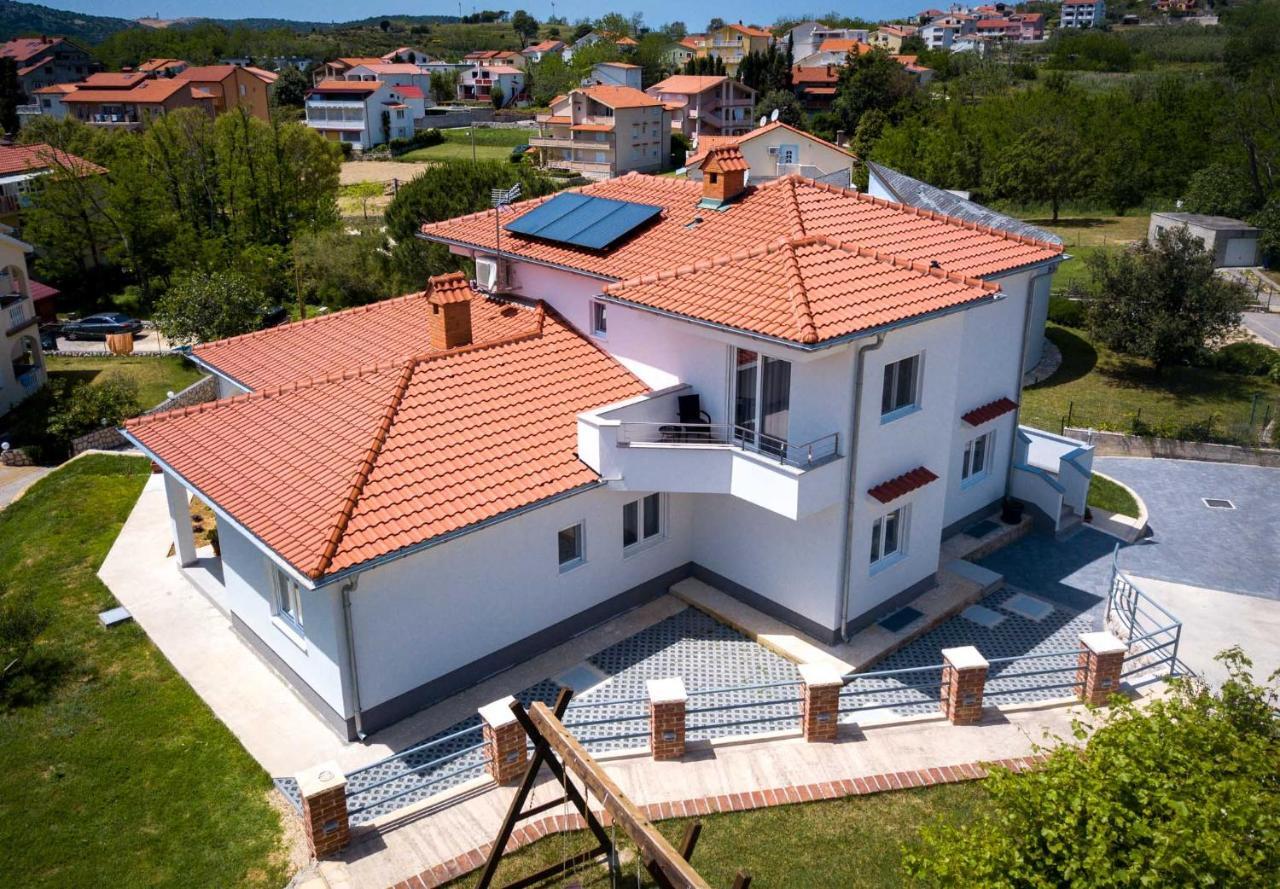 Apartmani Villa Zora Lopar Exterior photo